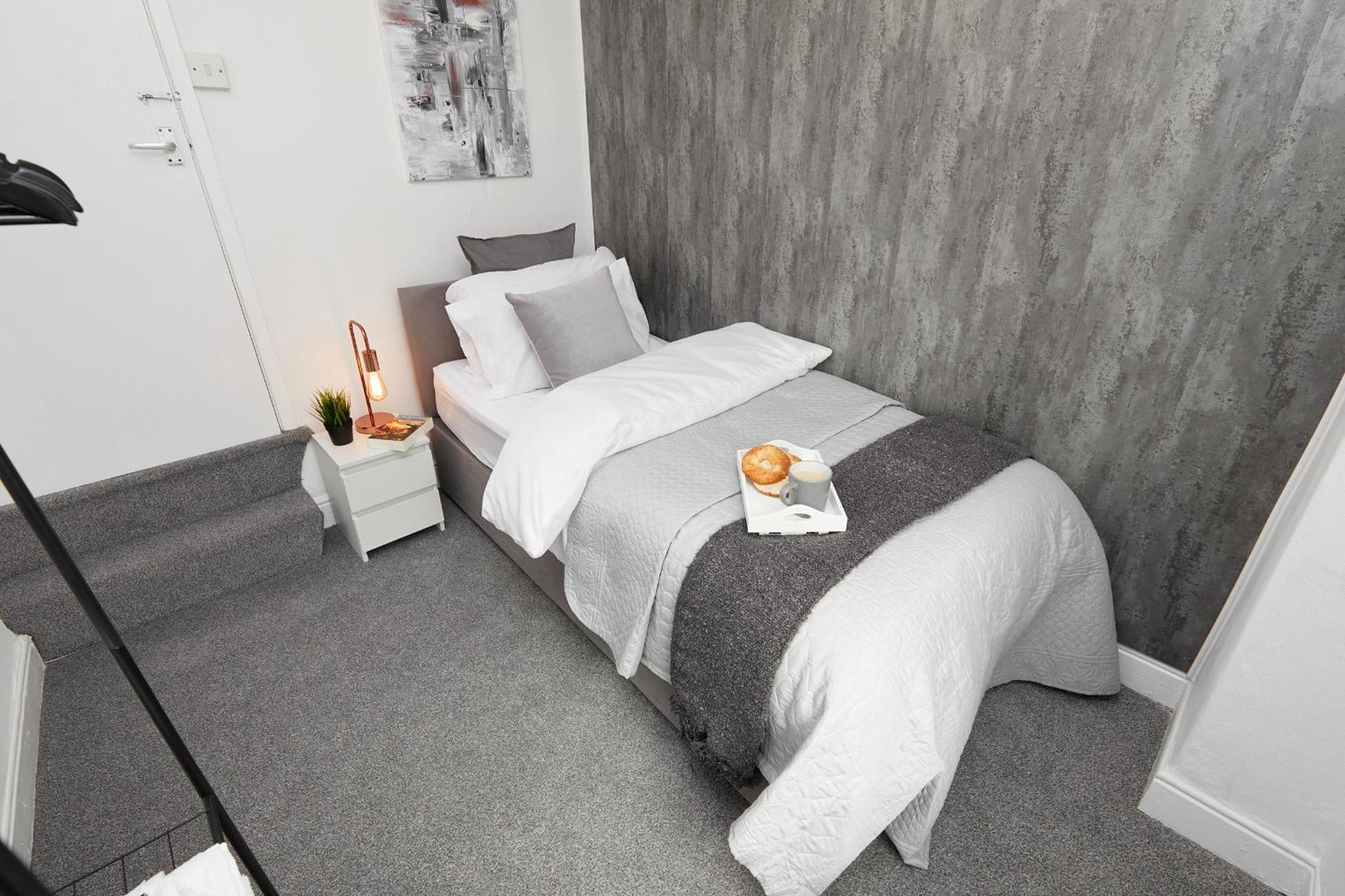 Your Sheffield Stays - Spacious 5 Bedroom House Szoba fotó